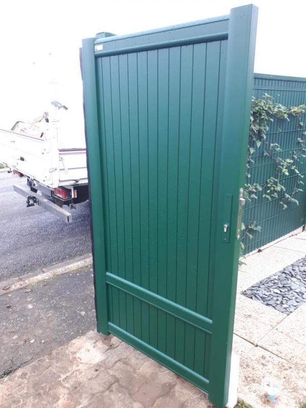 Pose d'une porte de jardin en alu